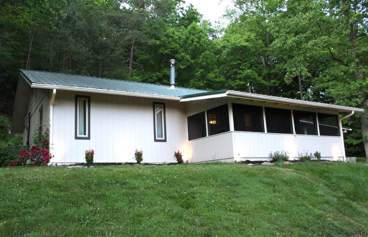 Stay At The Retreat! Gatlinburg-Dollywood เซอเวียร์วีล ภายนอก รูปภาพ