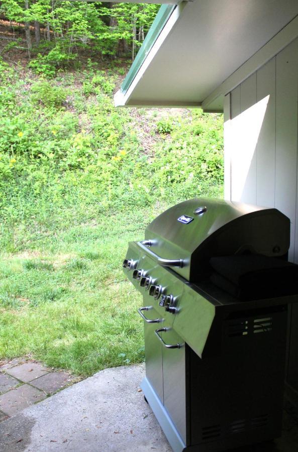 Stay At The Retreat! Gatlinburg-Dollywood เซอเวียร์วีล ภายนอก รูปภาพ