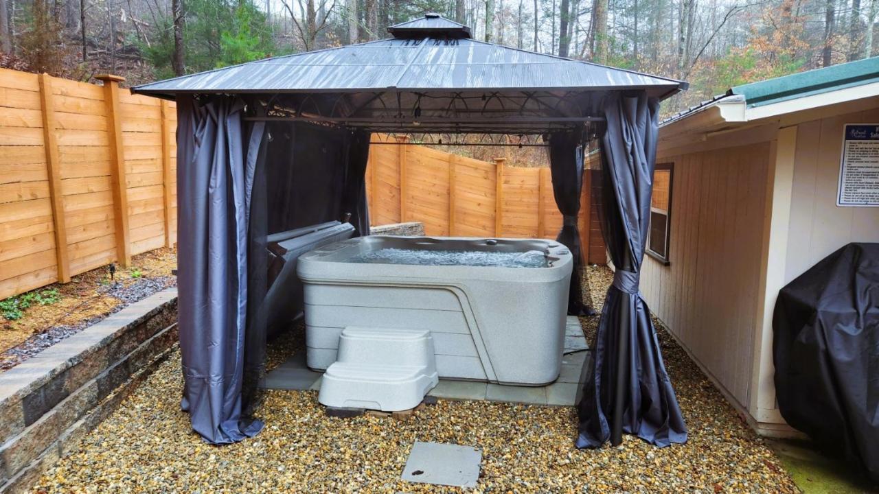 Stay At The Retreat! Gatlinburg-Dollywood เซอเวียร์วีล ภายนอก รูปภาพ