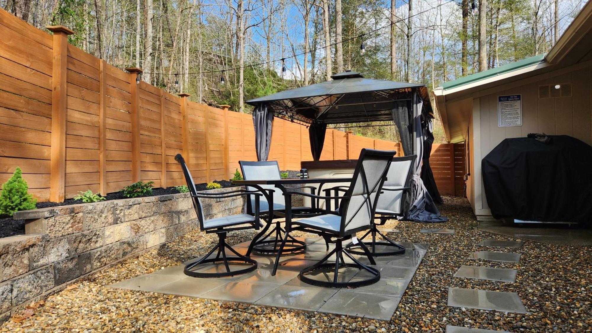 Stay At The Retreat! Gatlinburg-Dollywood เซอเวียร์วีล ภายนอก รูปภาพ
